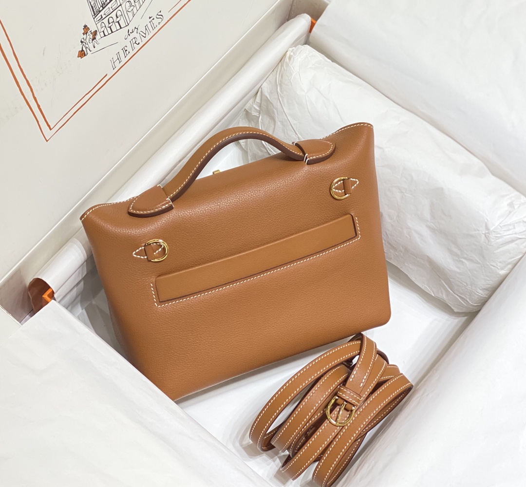 Hermes Kelly Mini 2424 21cm Handbag in Brown Clemence Leather 